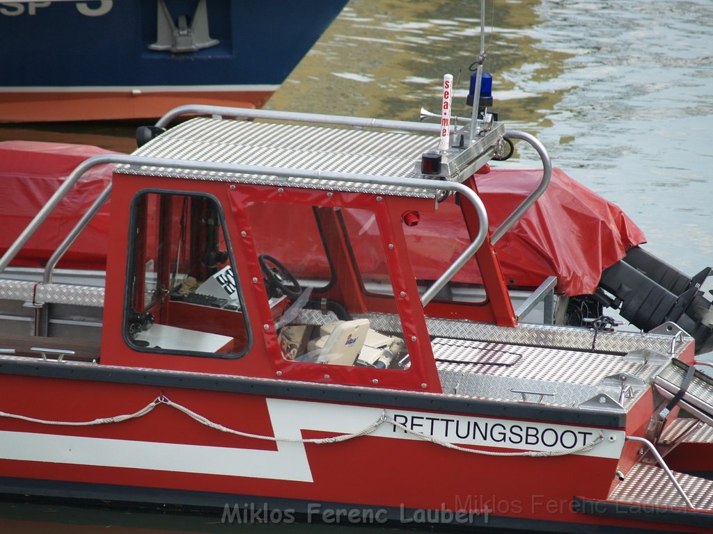 Das neue Rettungsboot Ursula  P06.JPG